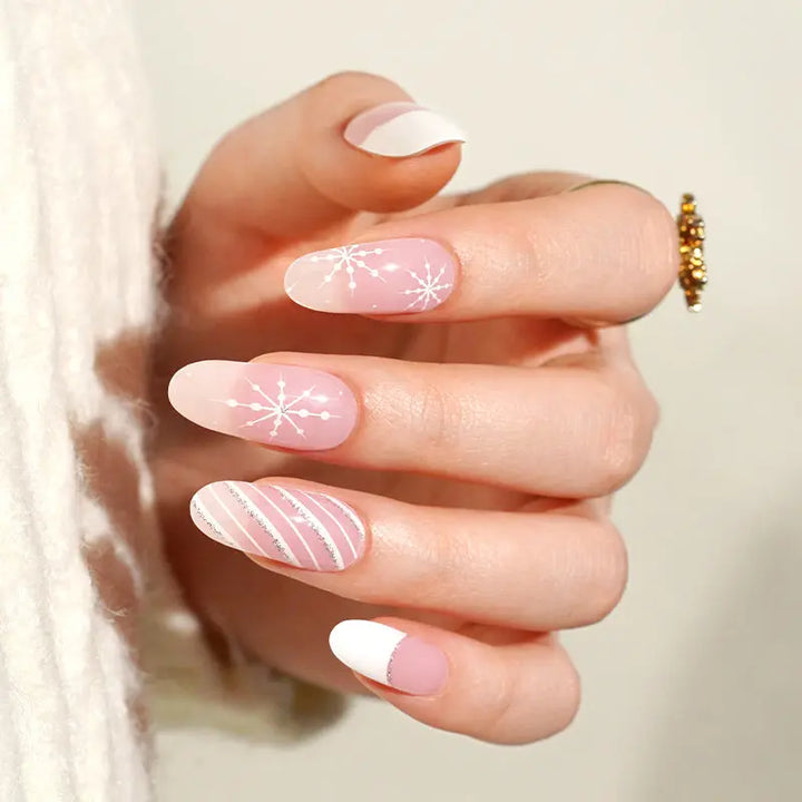 Diseño de uñas Étoile d’Hiver - Veganas, Cruelty-Free y Hema-Free