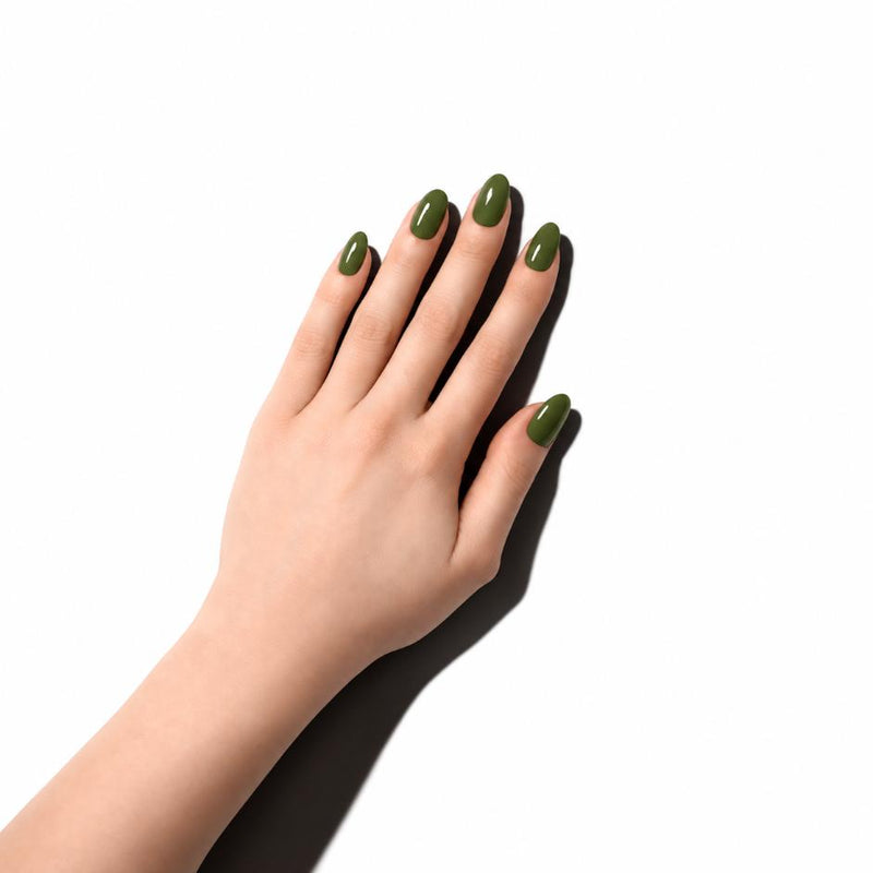 Tendencia manicura Olive Muse - Estilo moderno y elegante