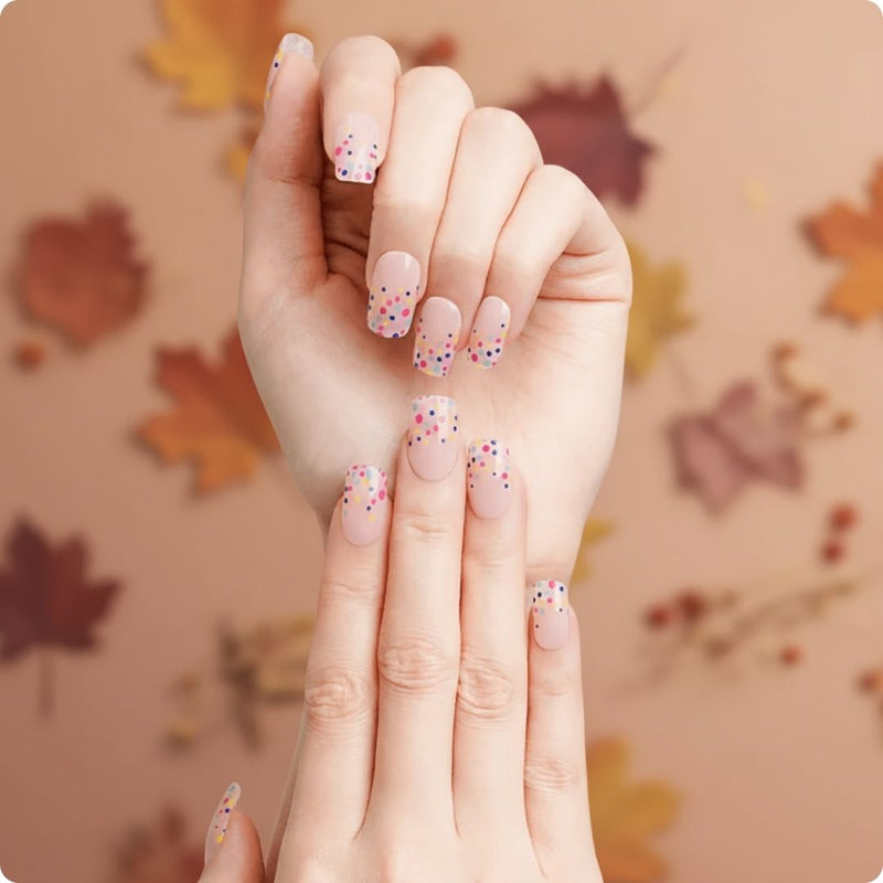 Resultado Manicura en casa con Folhas de Gel - Party Time - Nooves Nails - Acabado Natural