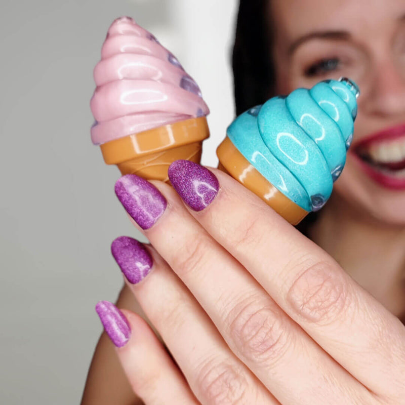 Resultado Manicura en casa con Láminas de Gel - Grape Glow - Nooves Nails - Acabado Natural