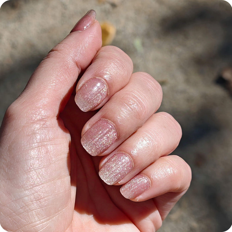 Resultado Manicura en casa con Láminas de Gel - Toffe Magnet - Nooves Nails - Acabado Natural