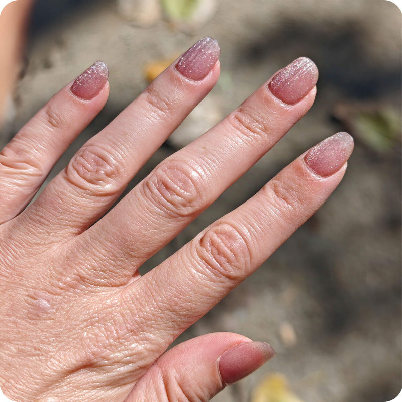 Diseño de uñas Láminas de Gel - Toffe Magnet - Nooves Nails - Veganas, Cruelty-Free y Hema-Free