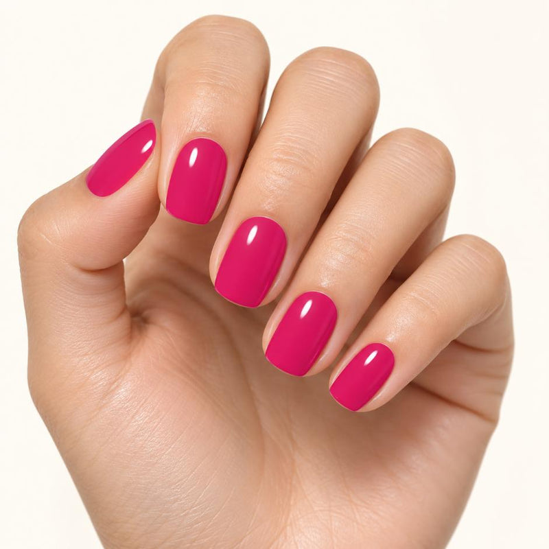 Resultado Manicura en casa con Wine Glow - Acabado Natural