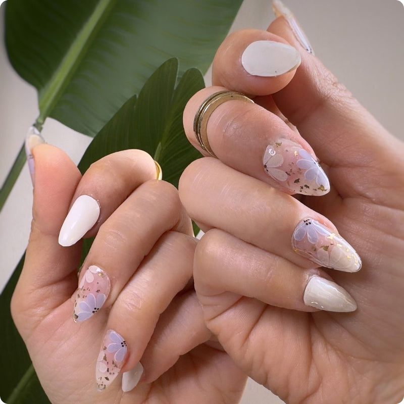 Diseño de uñas Petals - Veganas, Cruelty-Free y Hema-Free