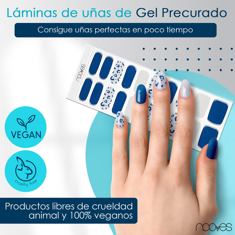 Uñas de gel Blue Leopard curadas con lámpara UV - Brillo espejo