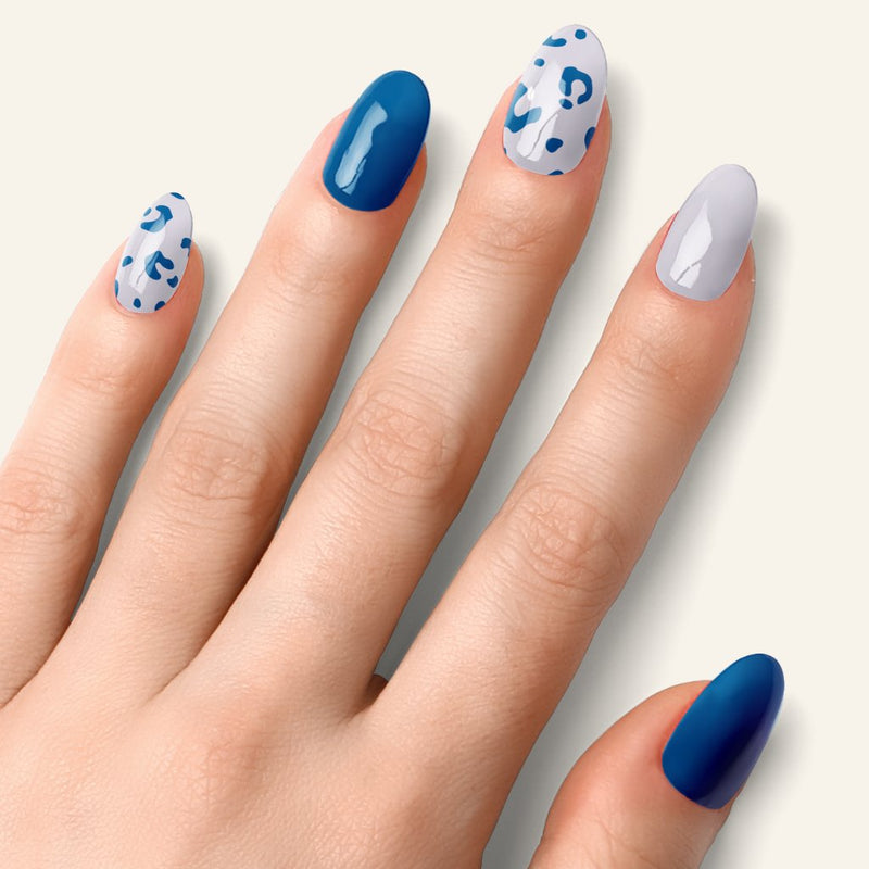 Diseño de uñas Blue Leopard - Veganas, Cruelty-Free y Hema-Free