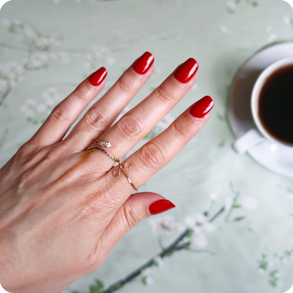 Uñas rojo fuerte Piccante NOOVES