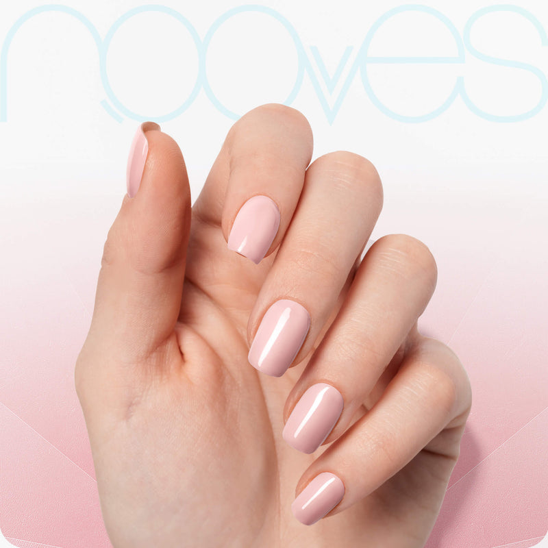 Uñas de gel Folhas de Gel - Rose Pâle - Nooves Nails  curadas con lámpara UV - Brillo espejo